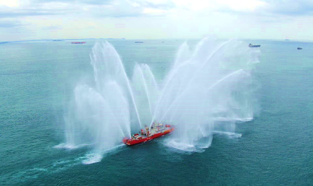 <p style="color: #ec1c24; font-size: 16px;">Sea</p>

<p>2<sup>nd</sup> Generation Heavy Fire Vessel</p>
