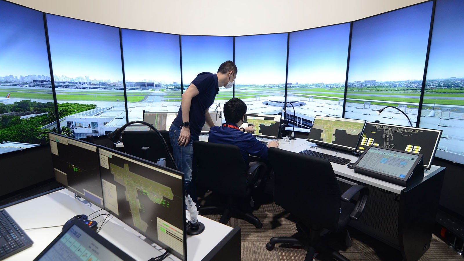 Air Traffic Control Simulator